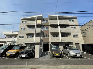 トロワドメーヌの画像