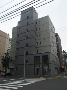 北海道札幌市中央区大通西15丁目【アパート】の外観