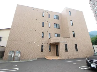 ラパーチェ山鼻【1階】の外観