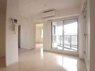 クラッセ宮の森ガーデン【01101号室】の居間