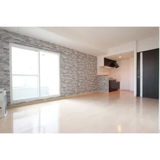 セラムビル円山【2階】の居間