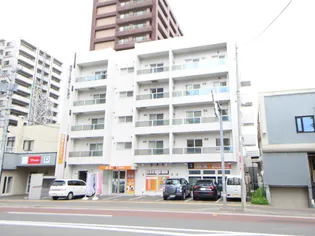 セラムビル円山【2階】の外観