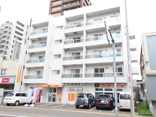 セラムビル円山【2階】の外観