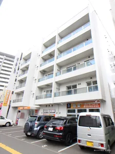 セラムビル円山【2階】の外観