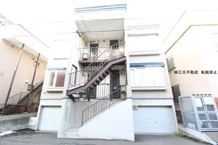 スカイハイツ III【1階】の外観