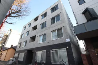 NEUES【2階】の外観