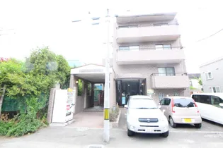 山鼻コンパウンド【0103号室】の外観