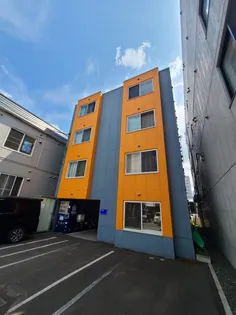 ラテルネ公園通りの画像