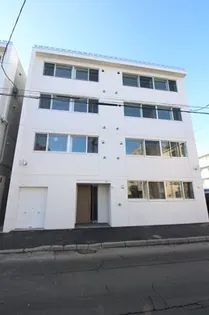 エル フトゥーロ【3階】の外観