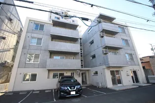 プランタン円山【4階】の外観