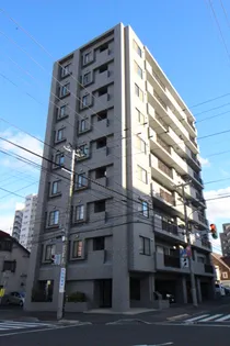 ヒルズ山鼻177【202号室】の外観