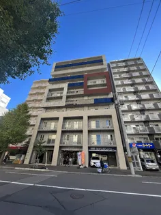 ラヴェーラ大通公園の画像