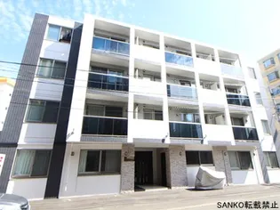 ANGEーOR(アンジュ・オール)【3階】の外観