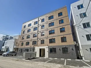 EXCELLENT HOUSE中の島の画像