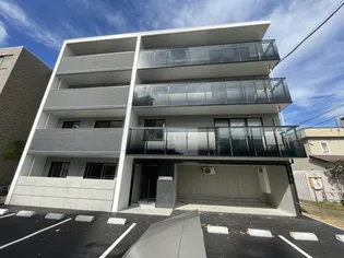 ロイヤルガーデン北6条【1階】の外観