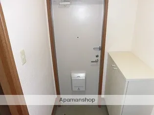 パンセスA棟【2階】の玄関