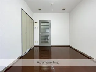 タキ・コーポラス【2階】の居間