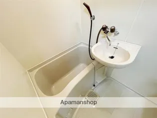 タキ・コーポラス【2階】の風呂