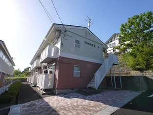 サンヒルズB【1階】の外観