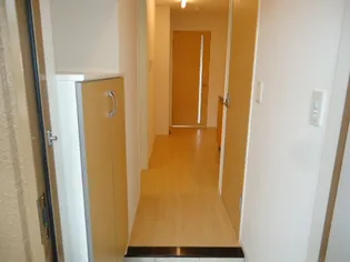 シンフォニー壱番館【1階】の玄関