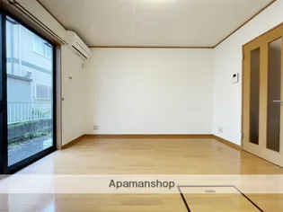 アーバンハイツ松陵【102号室】の居間