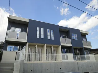 エレガント中山【1階】の外観