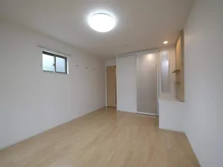 ベルフィミーモ岩切【1階】の居間