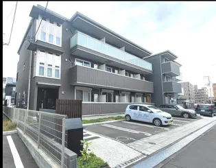 グランディール泉中央【1階】の外観