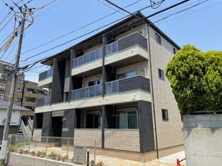 ノイエテルノB【1階】の外観