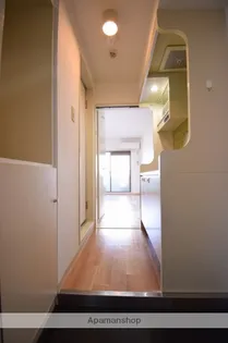 メゾン・ド・エルヴェ【202号室】の玄関