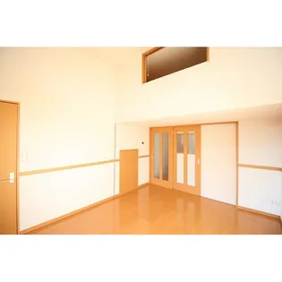 エスポワール・シャトー愛子Ⅲ【1階】の居間