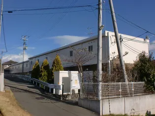 レオパレスニューロード【203号室】の外観