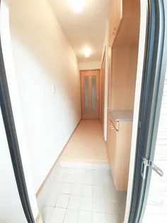 セイバリー B【1階】の玄関