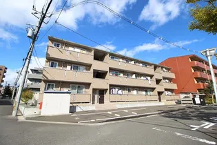 イズ・ミル中央【3階】の外観