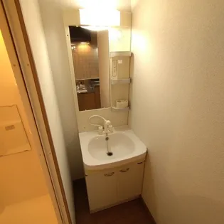 サンヒルズ国見五番館【1階】の内装