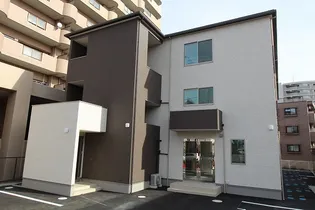 榮(サカエ)【2階】の外観