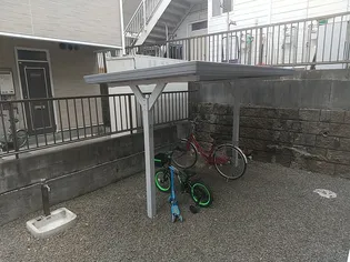 デュード・ボヌール【1階】の内装