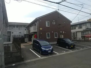 デュード・ボヌール【1階】の外観