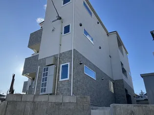 メゾン・ド・リアン【3階】の外観