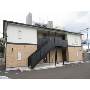 フルールドセゾン【1階】の外観