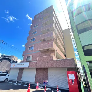 ラ・シャテロ【2階】の外観