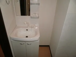 ルピシアS【1階】の内装