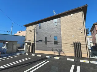 ルボワ ゼン【2階】の外観