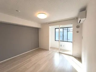 カルムリーフ【1階】の居間