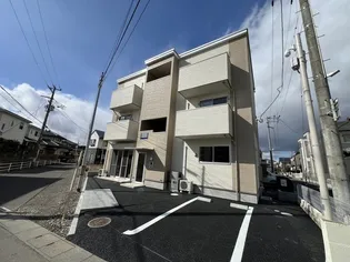 メゾン・ド・アトリエ【3階】の外観