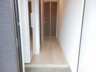 ソルトハウス【1階】の玄関