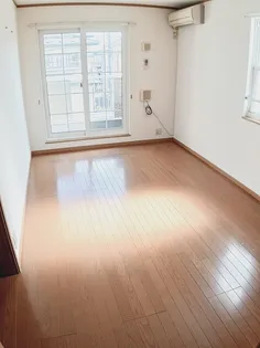 BIJOU 南町【2階】の居間