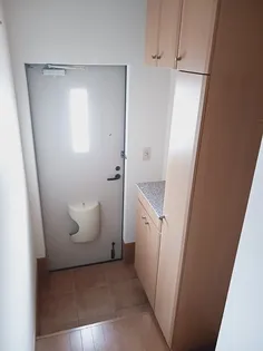 BIJOU 南町【2階】の玄関