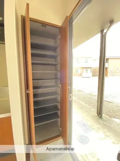 シャーメゾン砂押南【1階】の内装