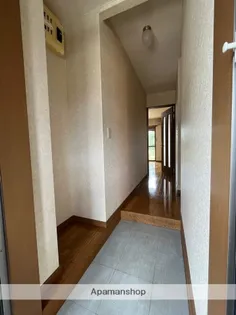 イシガミハイツ【1階】の玄関